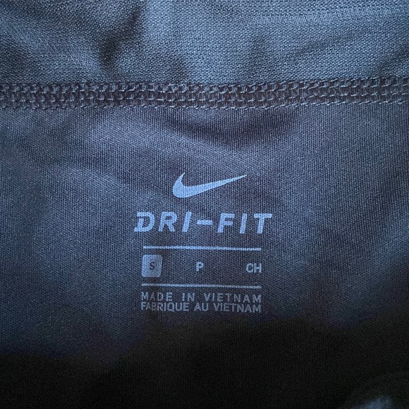 Nike Running shorts - Picture 3 of 5